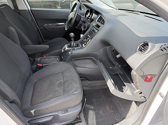Peugeot 5008 6 of 9