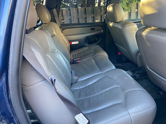 Chevrolet Tahoe 5 of 5
