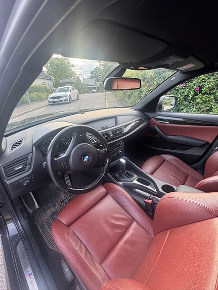 BMW X1 7 of 8