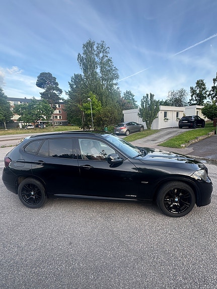 BMW X1 4 of 8