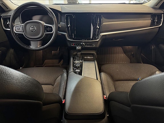 Volvo V90 Cross Country 4 of 5