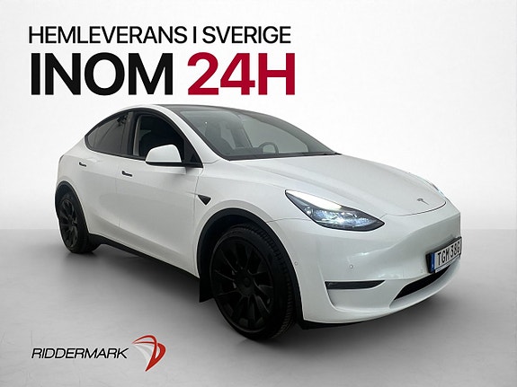 Tesla Model Y 4 of 5