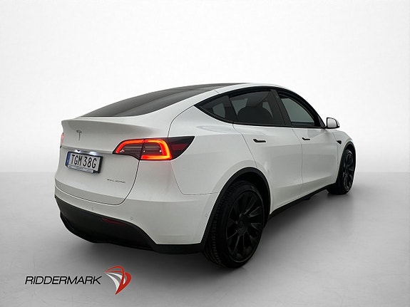 Tesla Model Y 5 of 5