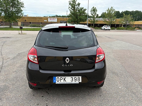 Renault Clio 3 of 5