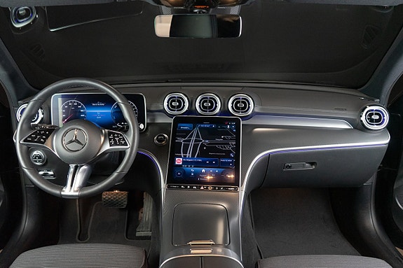 Mercedes-Benz C300 e 13 of 19