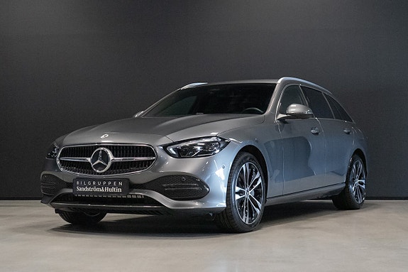 Mercedes-Benz C300 3 of 5