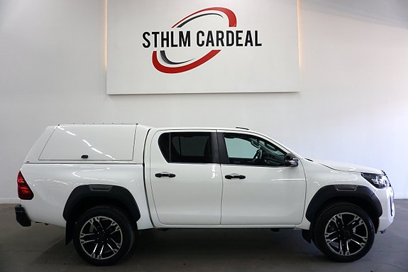 Toyota HiLux 3 of 5