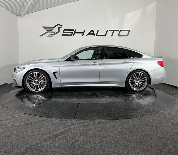 BMW 435i 9 of 25