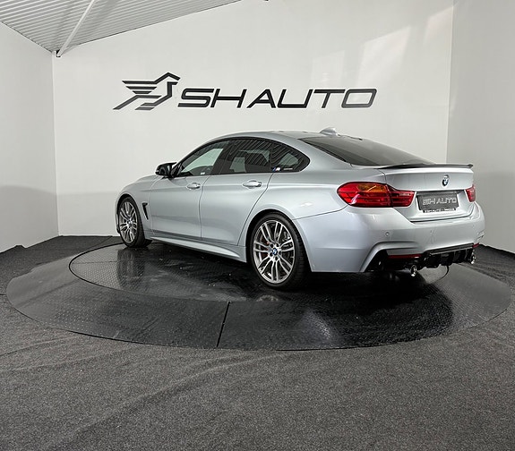 BMW 435i 8 of 25
