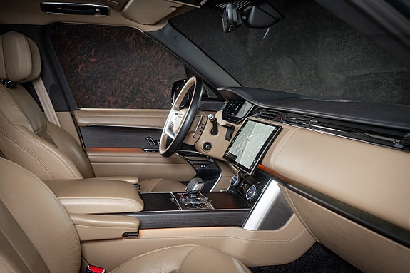 Land Rover Range Rover 24 of 27