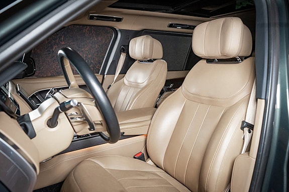 Land Rover Range Rover 12 of 27