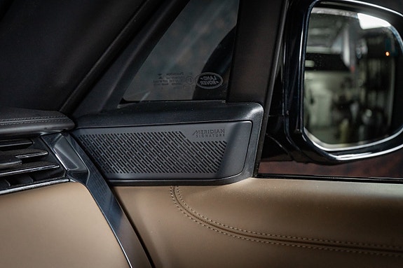 Land Rover Range Rover 16 of 27