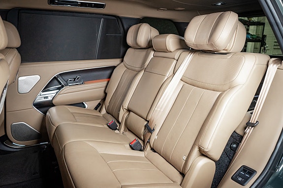 Land Rover Range Rover 26 of 27