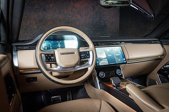 Land Rover Range Rover 17 of 27