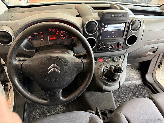 Citroen Berlingo 18 of 24