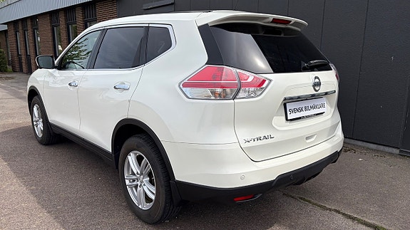 Nissan X-Trail 3 of 10