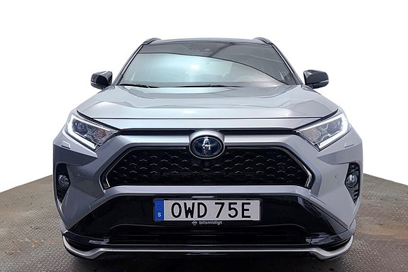 Toyota RAV4 Plug-in Hybrid 3 of 30