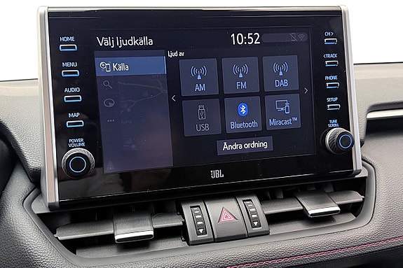 Toyota RAV4 Plug-in Hybrid 25 of 30