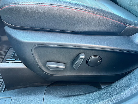 Ford Kuga 14 of 24