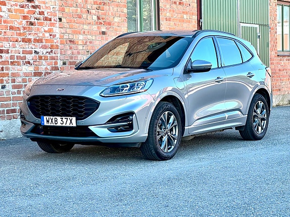Ford Kuga 2 of 5