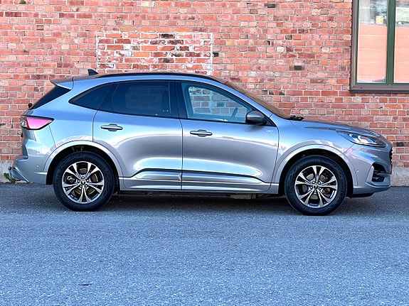 Ford Kuga 7 of 24