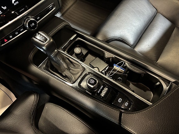 Volvo V90 10 of 27