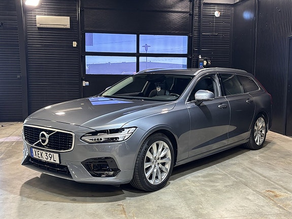 Volvo V90 3 of 5