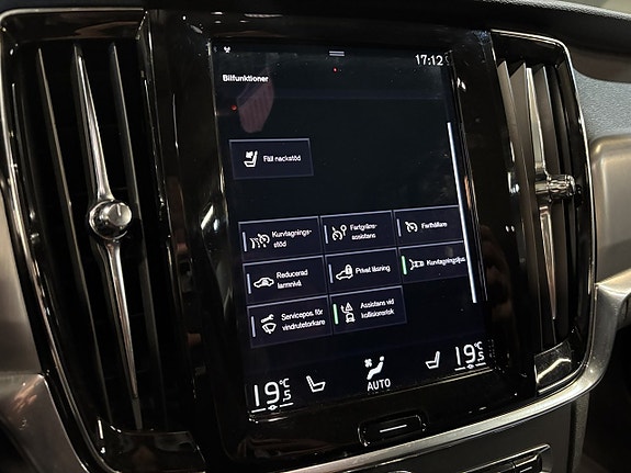 Volvo V90 16 of 27