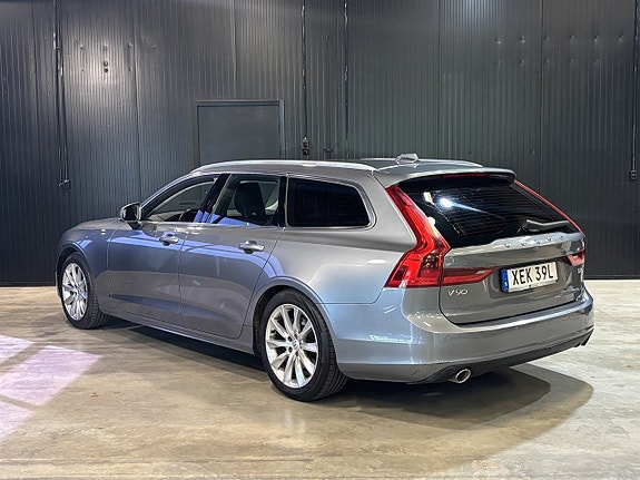 Volvo V90 4 of 5