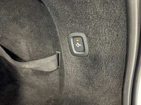 Volvo V90 23 of 27