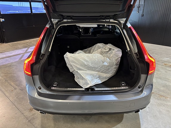 Volvo V90 21 of 27