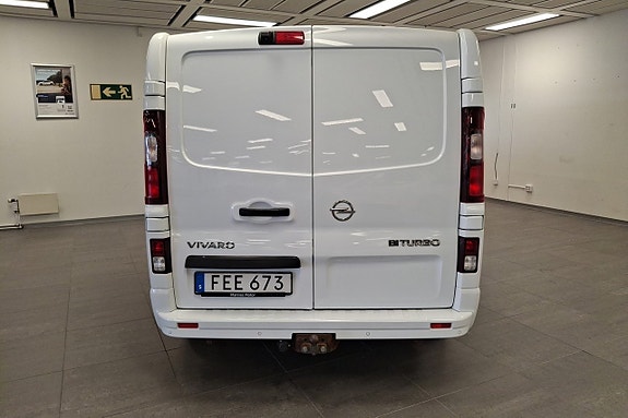 Opel Vivaro 5 of 5