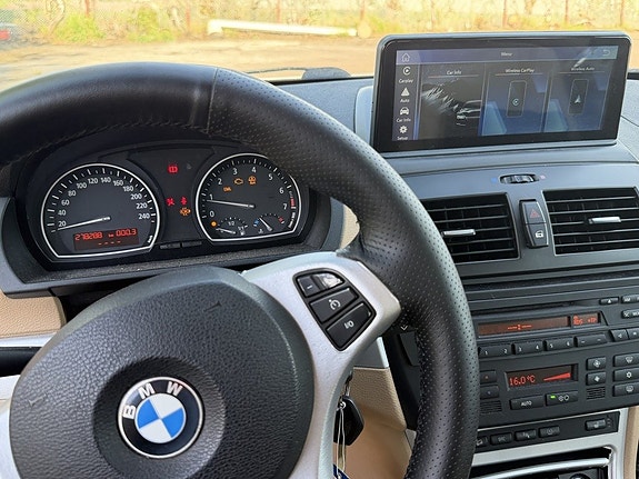 BMW X3 9 of 10