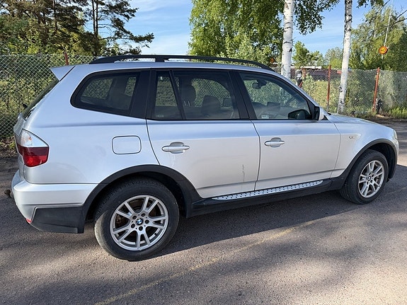 BMW X3 2 of 5