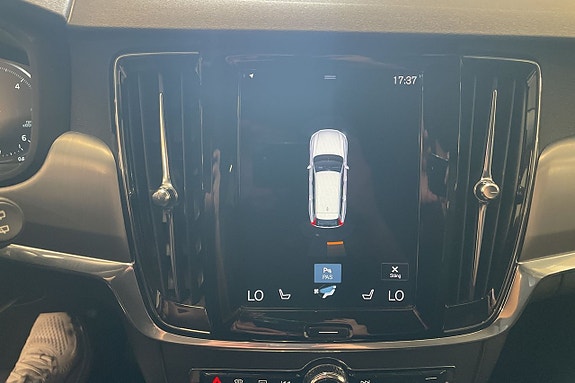 Volvo V90 11 of 18