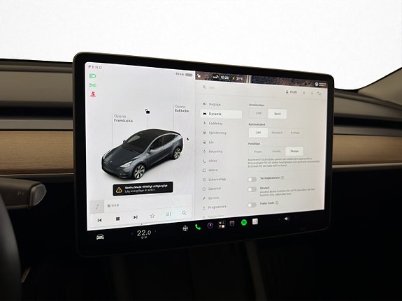 Tesla Model Y 23 of 30