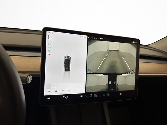 Tesla Model Y 30 of 30