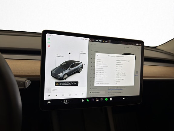 Tesla Model Y 27 of 30