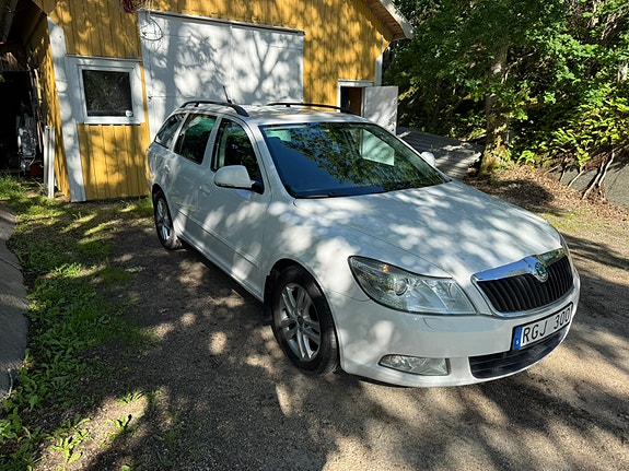 Skoda Octavia 3 of 5