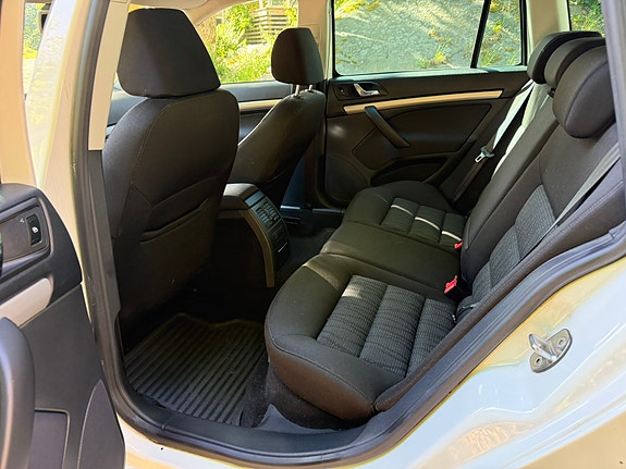 Skoda Octavia 8 of 11