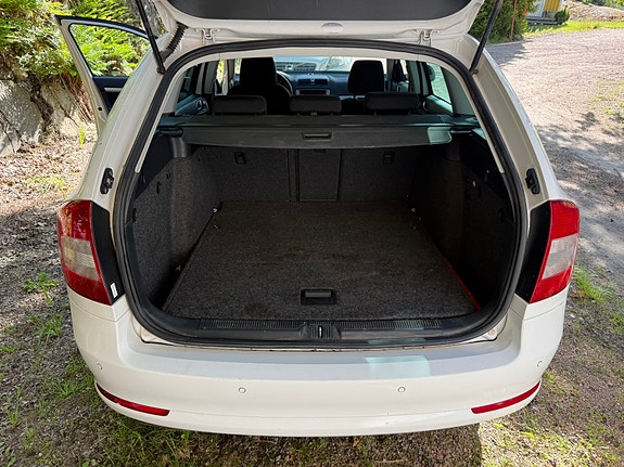 Skoda Octavia 9 of 11