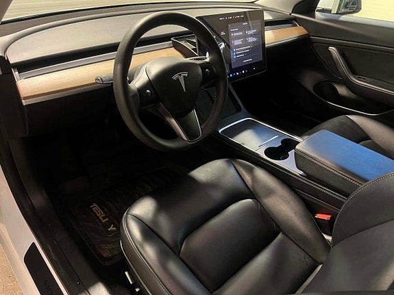 TESLA MODEL 3 325 ch BVA - Batterie LFP - Autonomie 448km - Attelage
