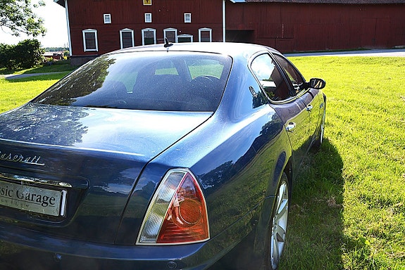 Maserati Quattroporte 12 of 27