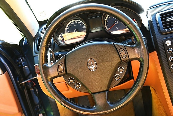 Maserati Quattroporte 18 of 27