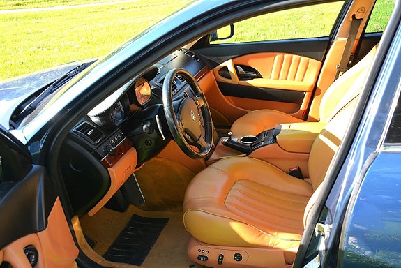 Maserati Quattroporte 26 of 27