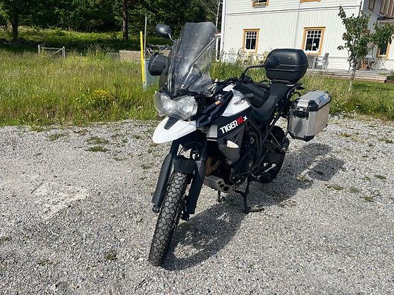 Triumph TIGER XCX 2 of 5