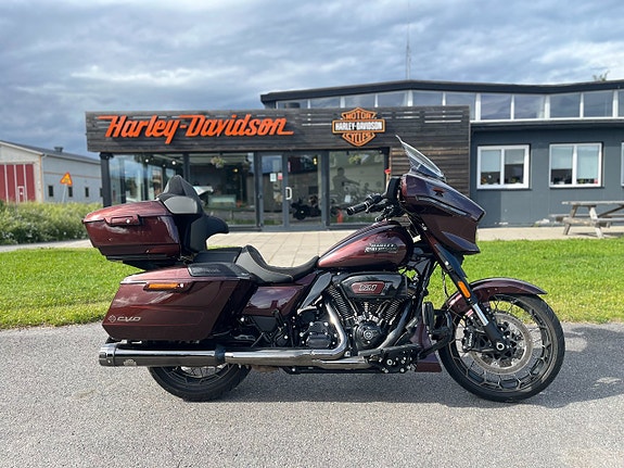 Harley-Davidson CVO Street Glide "Jekill & Hyde I Öhlins I Tourpak"