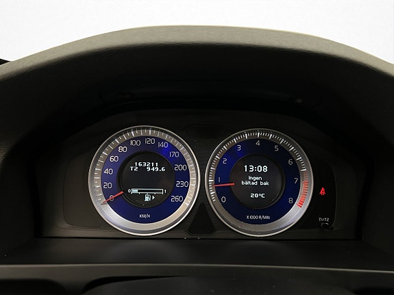 Volvo V60 15 of 28