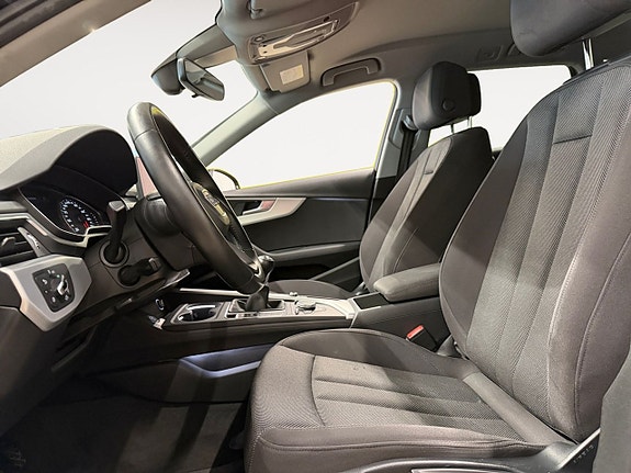 Audi A4 9 of 22