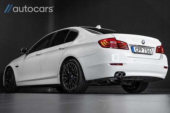 BMW 520d 4 of 5
